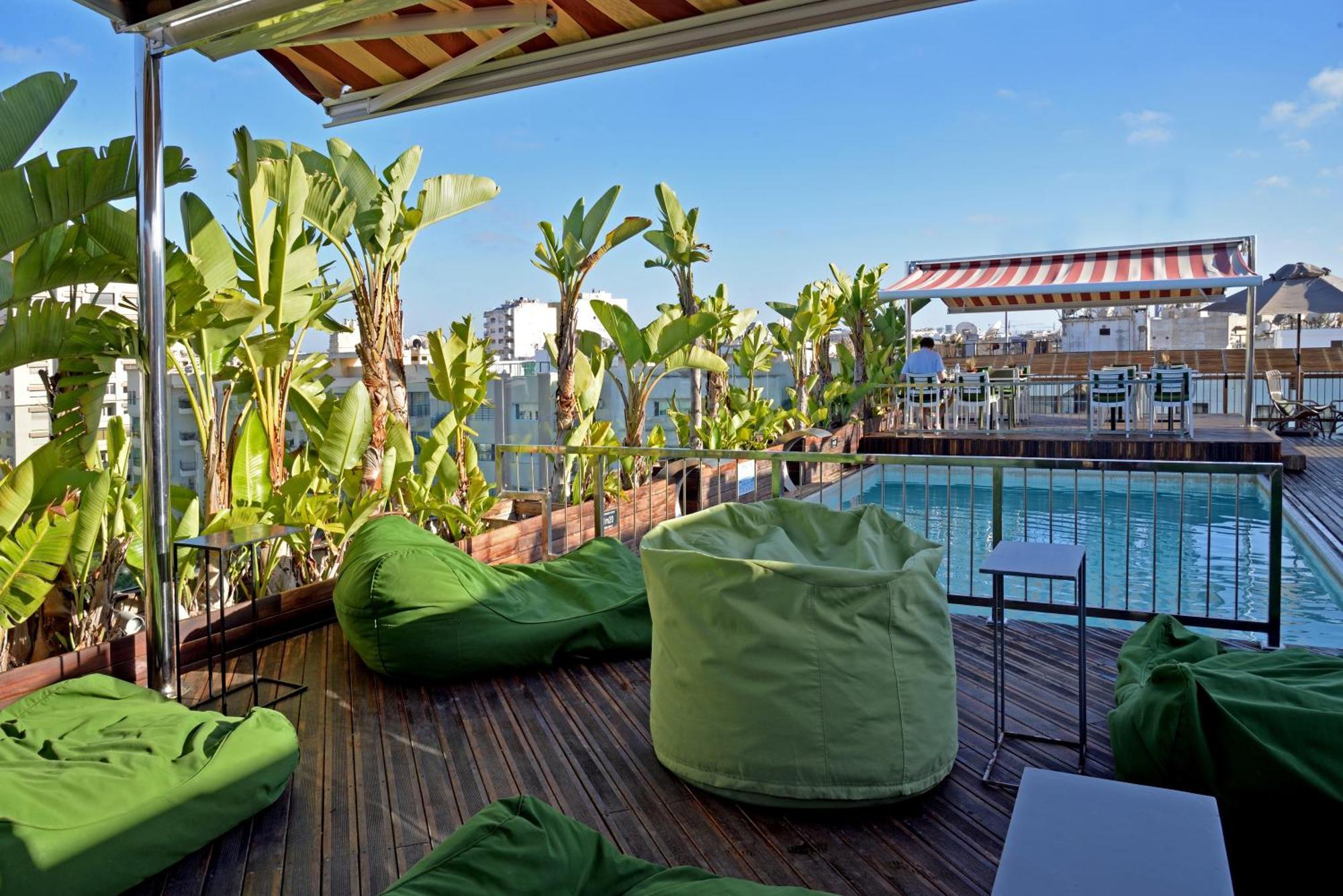 Adagio Premium Center 4*