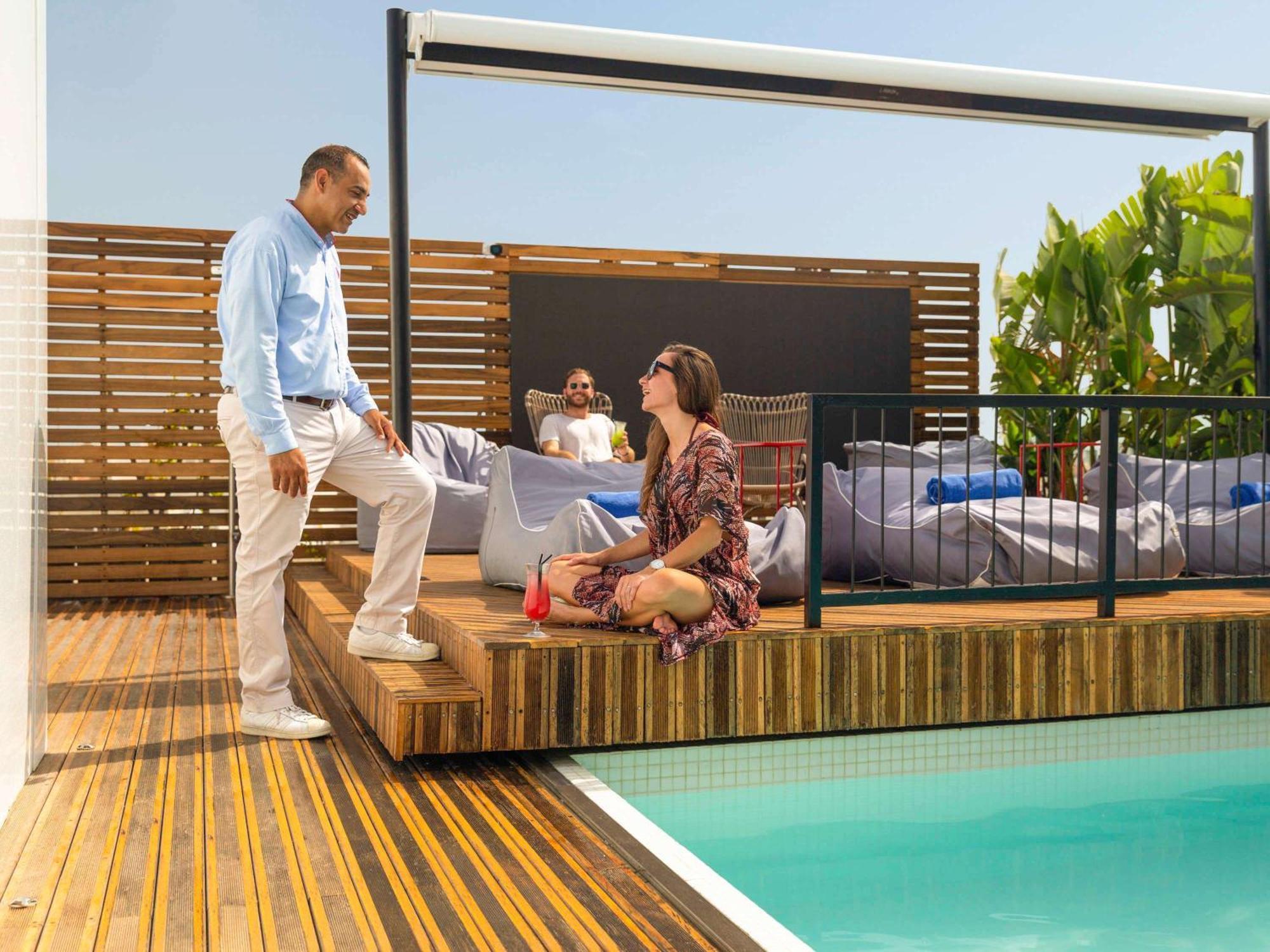 Adagio Premium Center