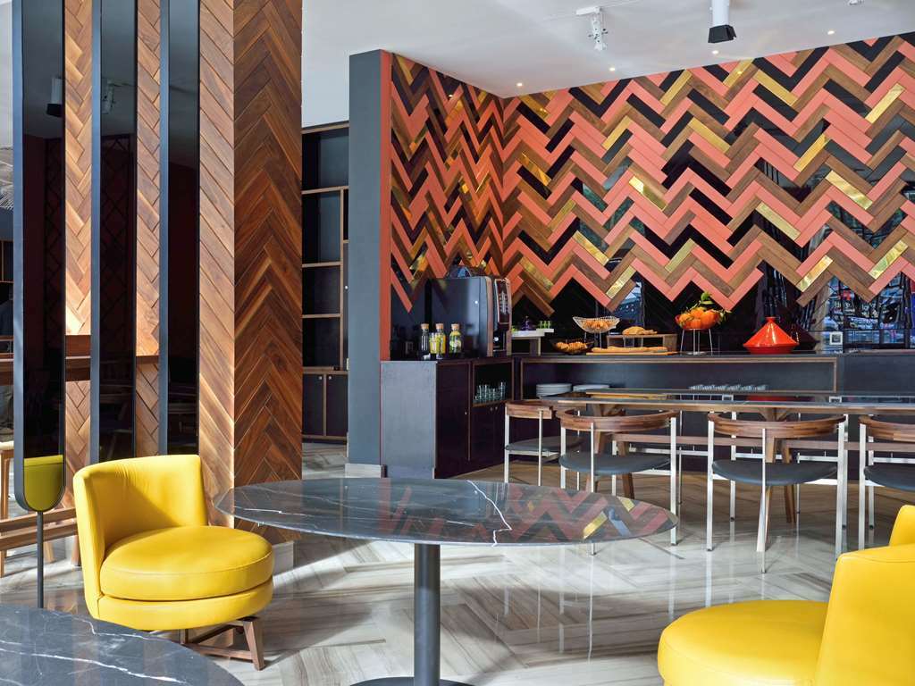 Adagio Premium Center شقة فندقية 4*